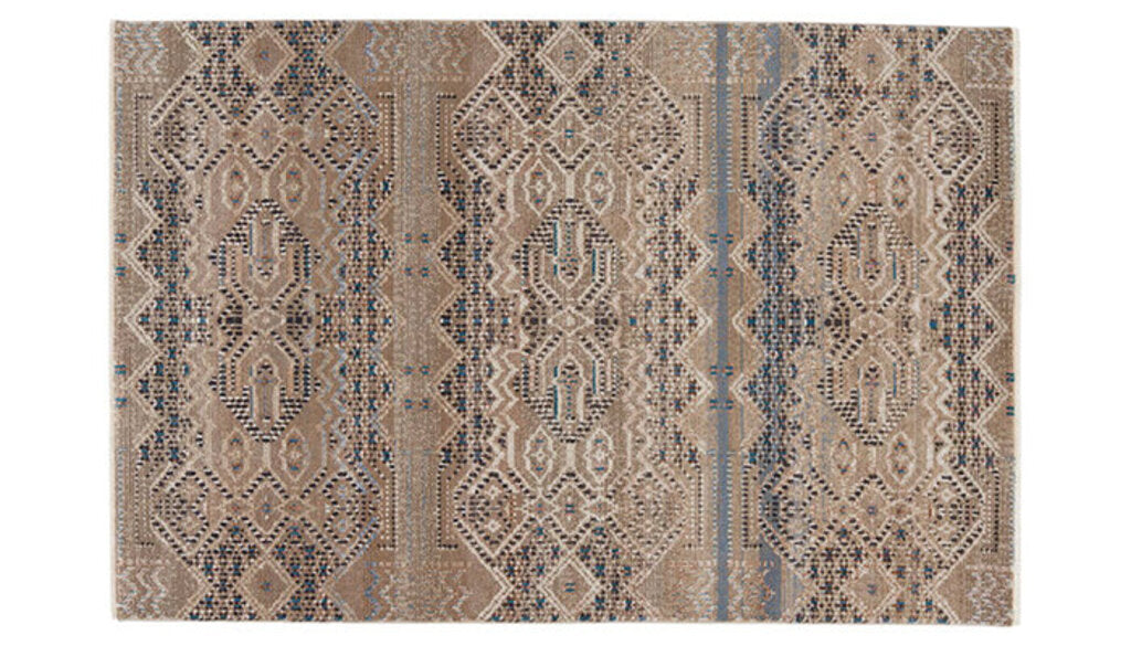 Sanaa Rug