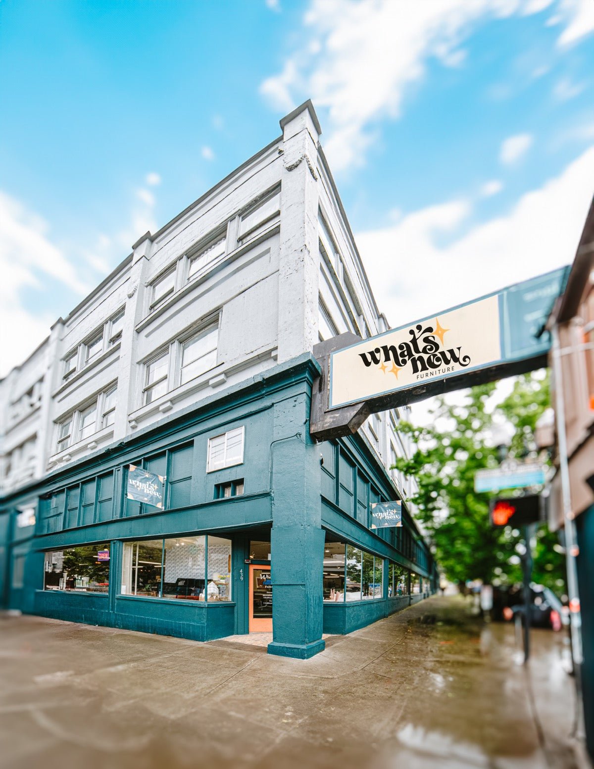 What's New Furniture showroom in Portland, Oregon