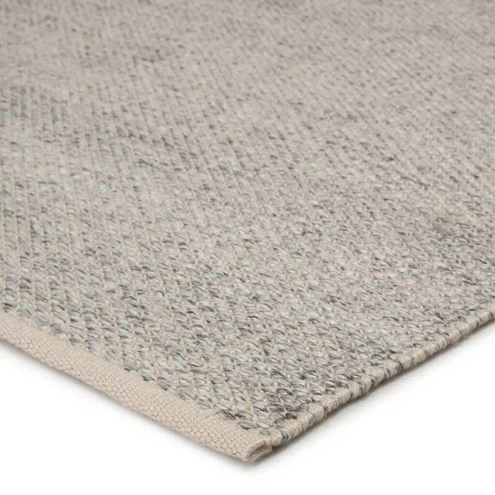 Rug in Whitecap Gray