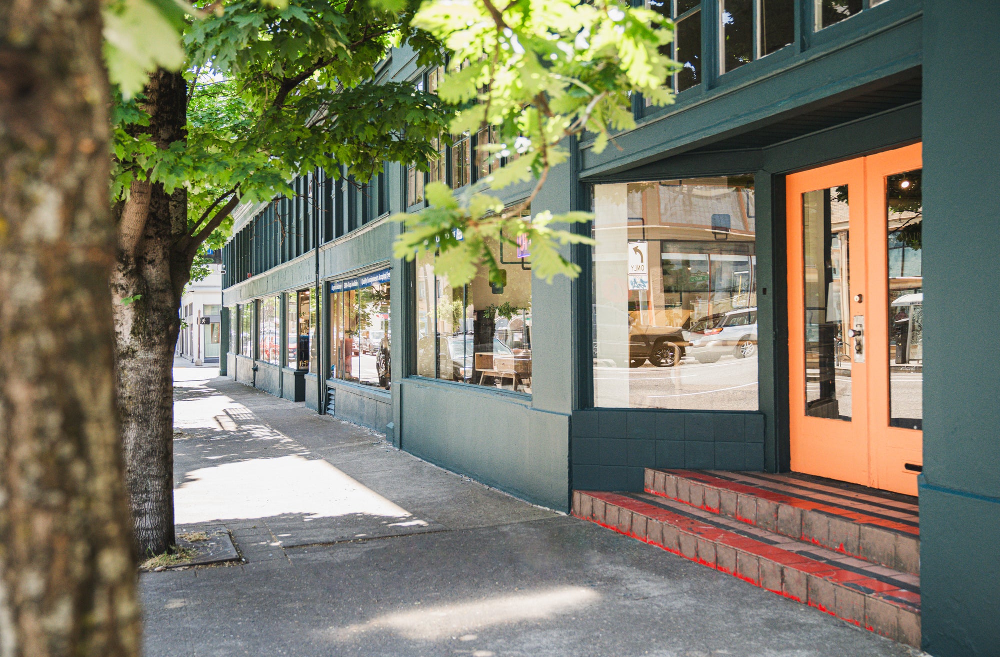 What’s New Furniture storefront at 439 SE Grand Ave in Southeast Portland