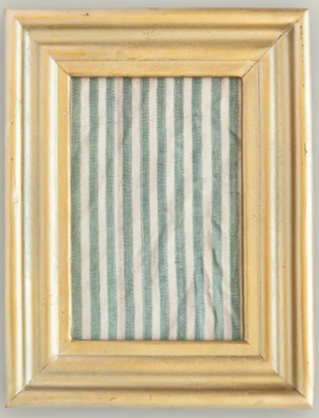 Double Ridge Photo Frame