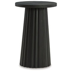 Ceilby Accent Table - Whats New Furniture - Portland, Oregon