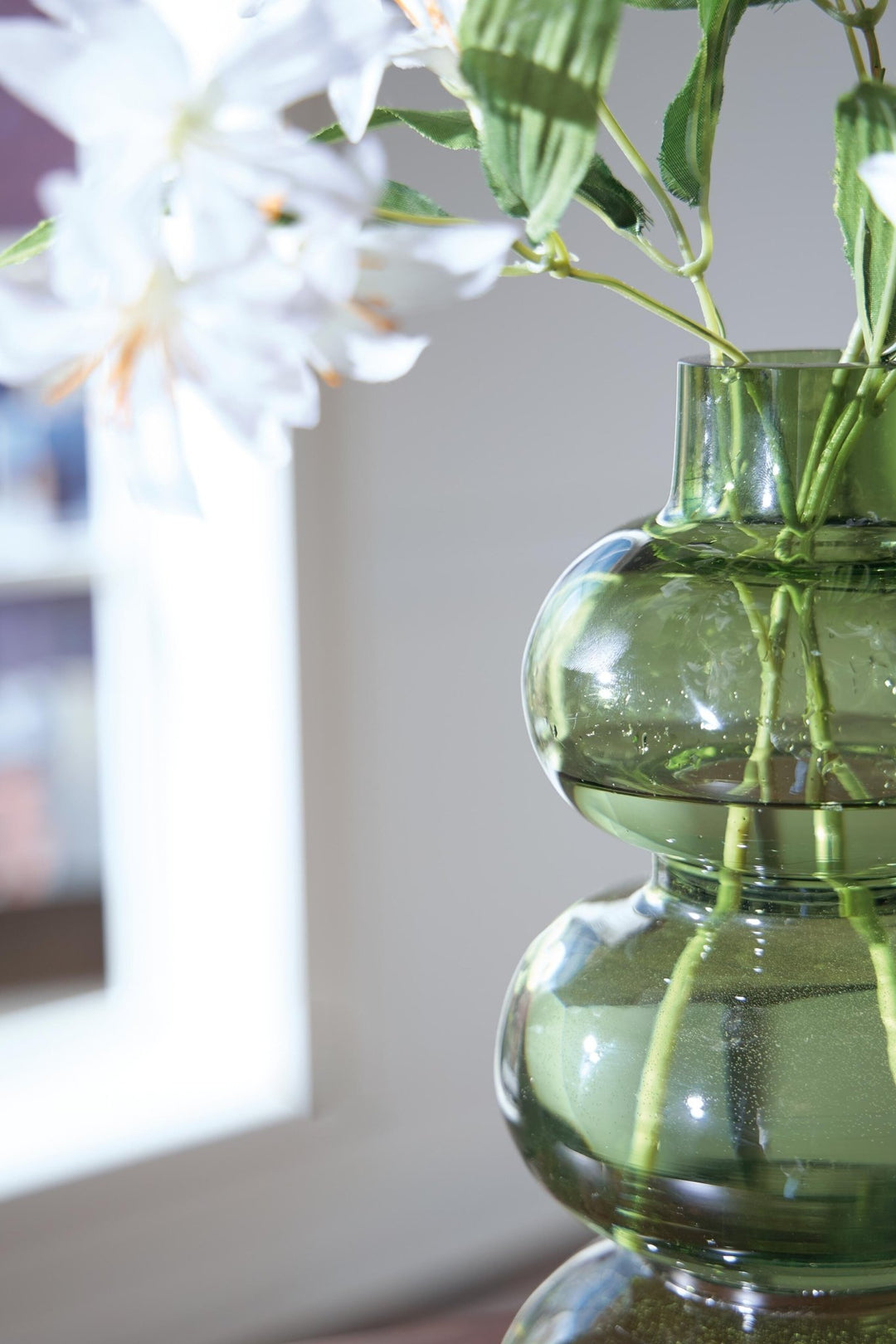 Renethorne 12-Inch Vase in Green — Ashley Furniture detail view