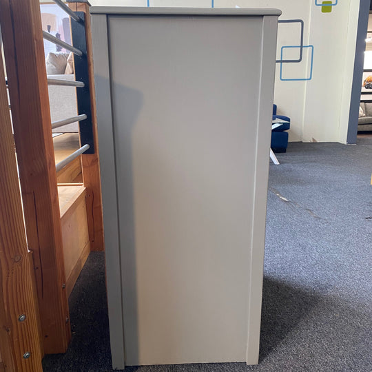 4-Drawer Painted Dresser
