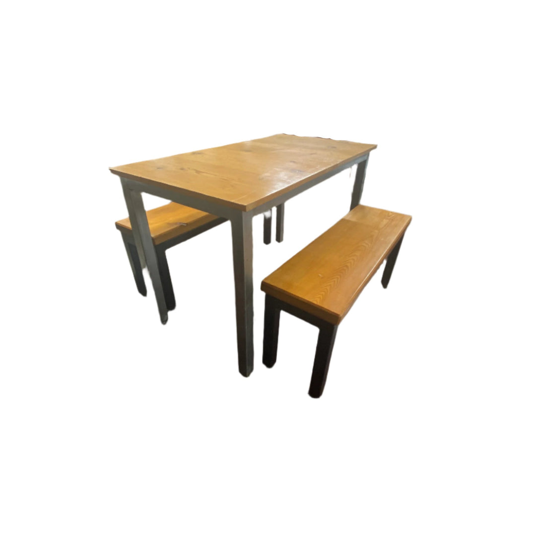 Reclaimed Barn Wood Table w/Benches detail view 3 - Whats New Furniture - Portland, Oregon