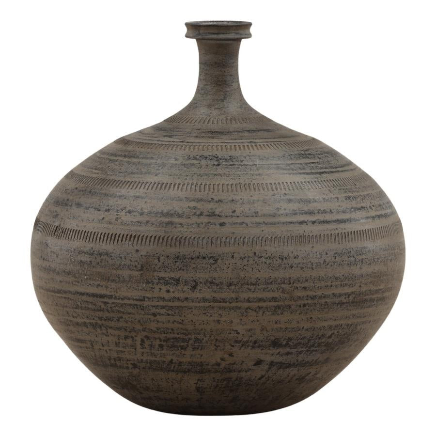 Ysabeau Vase Antique Black by Dovetail - product view