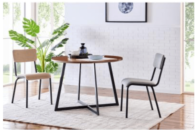 Courtdale 41.5" Round Dining Table - What&