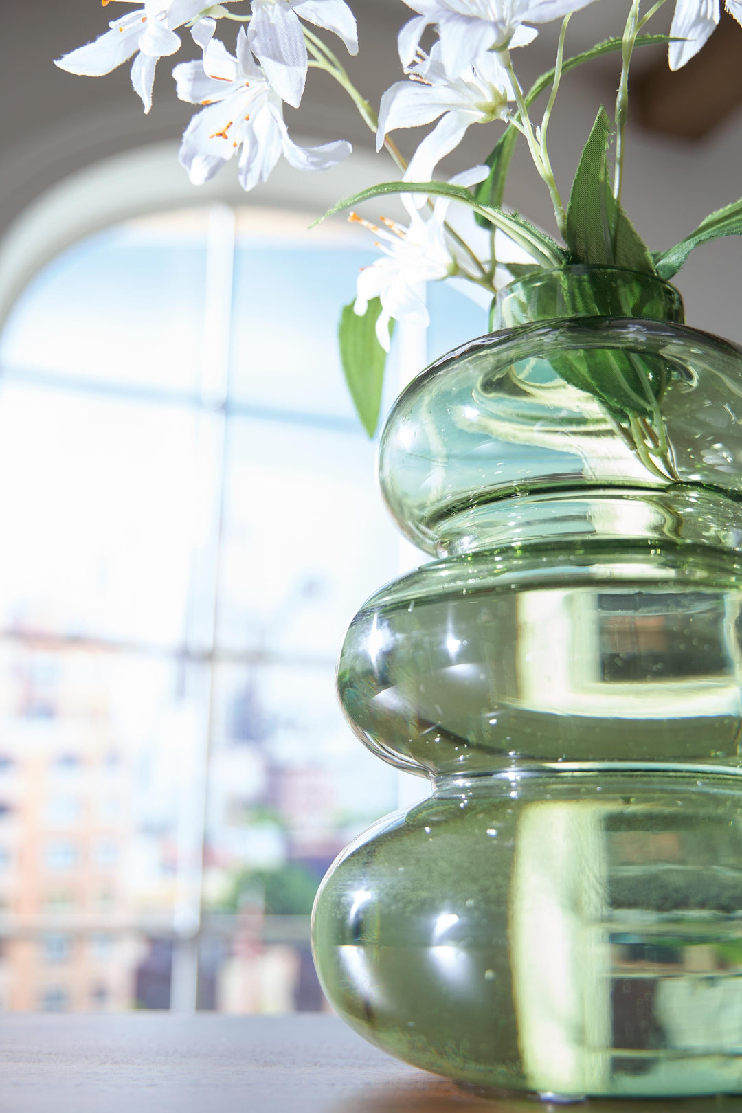Renethorne 9-Inch Vase in Green — Ashley Furniture detail view