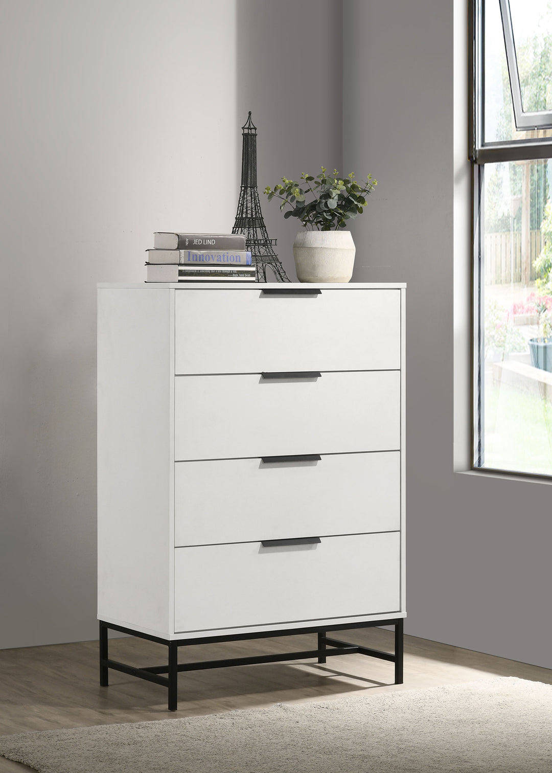 Sonora 4-drawer Bedroom Chest White - What&
