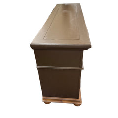 Lowboy Broyhill Dresser - What&