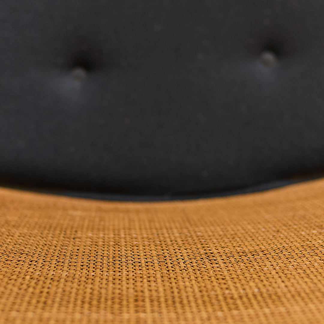 Vintage Dining Set (4 Chairs) detail view 3 - Whats New Furniture - Portland, Oregon