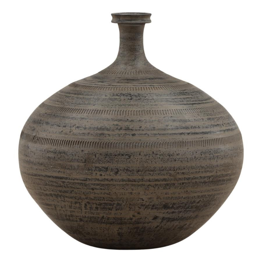 Ysabeau Vase Antique Black by Dovetail - product view
